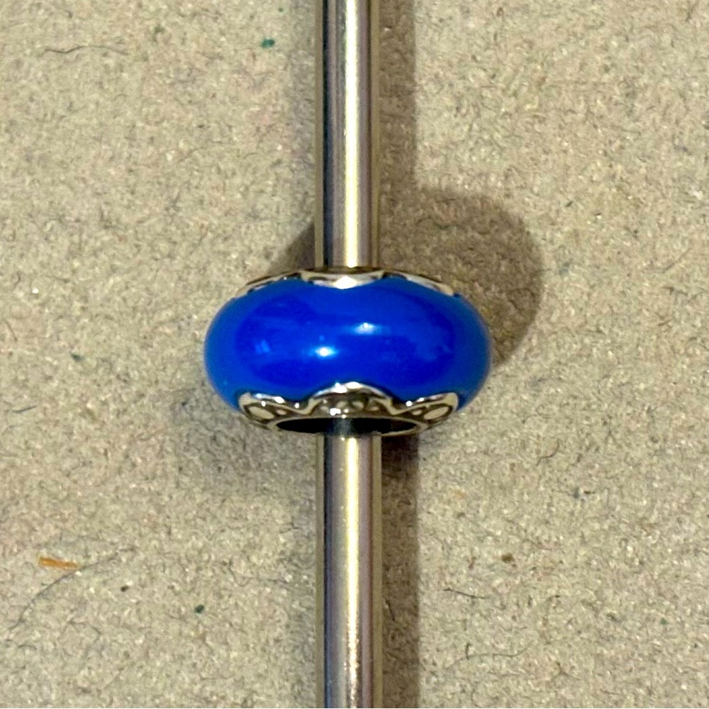 🆕Listing! 🆕 Brighton Primavera Spacer in Silver-blue Bright blue resin bead